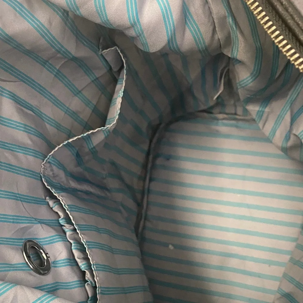 Vera Bradley Floral Crossbody Bag with Adjustable Black Strap - Picture 5 of 5